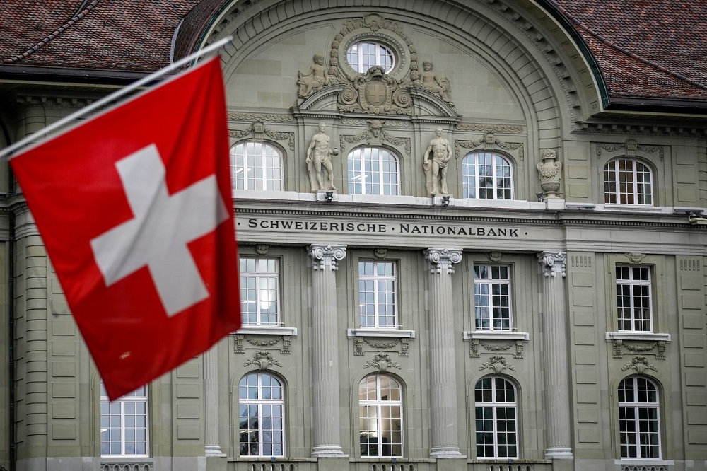 Хранить деньги в Швейцарском банке?