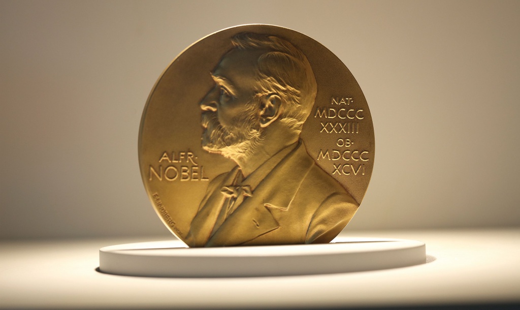 Нобелевскую премию по физике присудили за изучение сложности